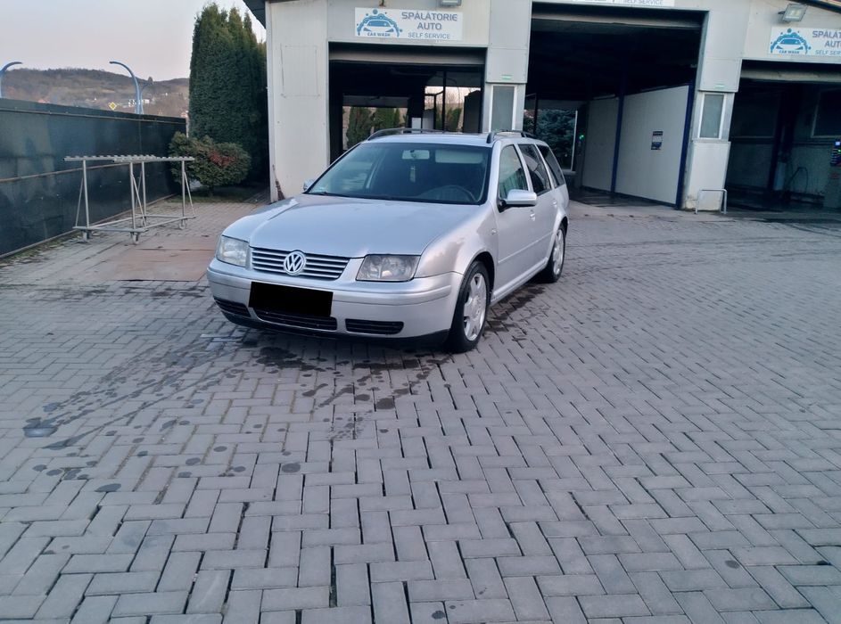 Vând W Bora recent adusa