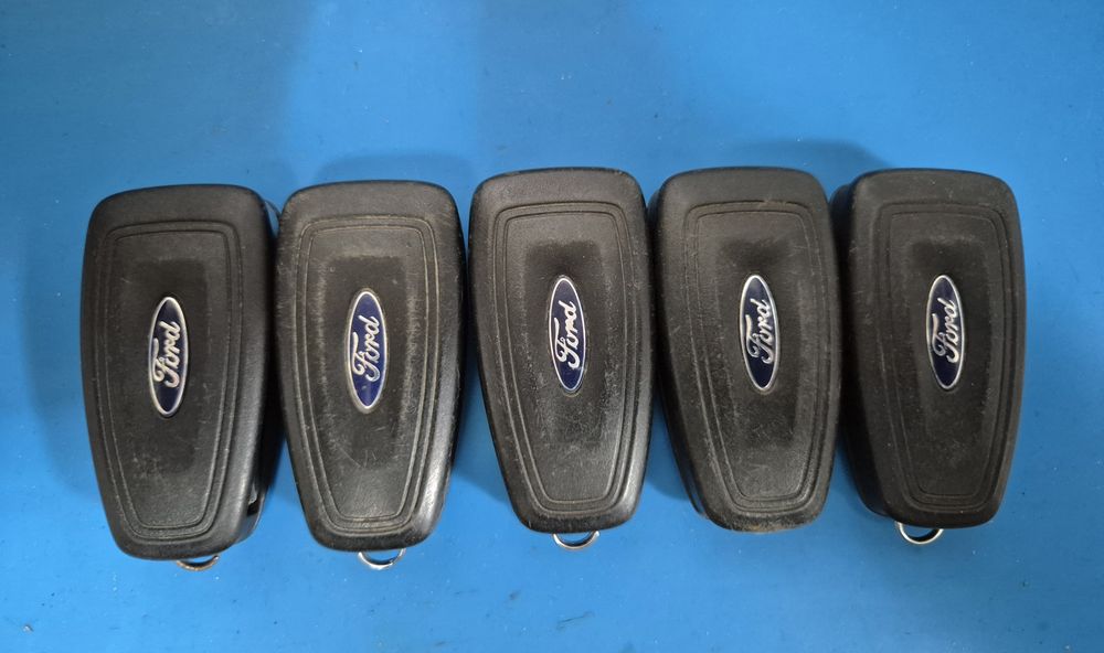 Сгъваеми ключове за ford бус и лек автомобил