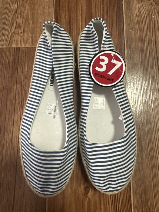 Продам тапочки балетки летние