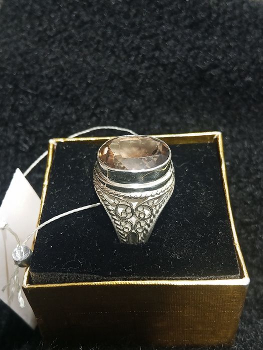 Серебряное Кольцо с топазом