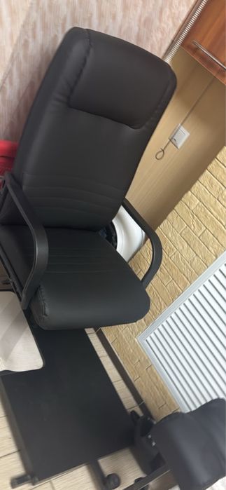Педикюрное кресло продам срочно