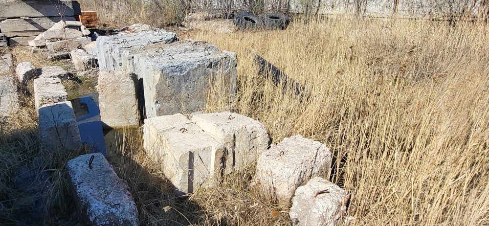 Продам железобетонные блоки