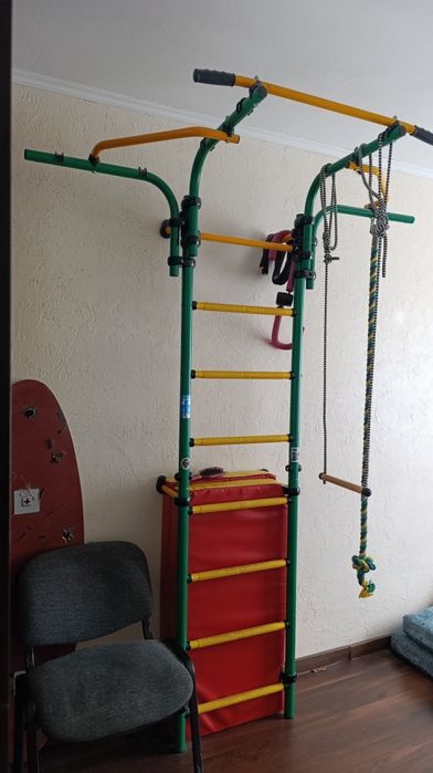 Продам шведскую стенку