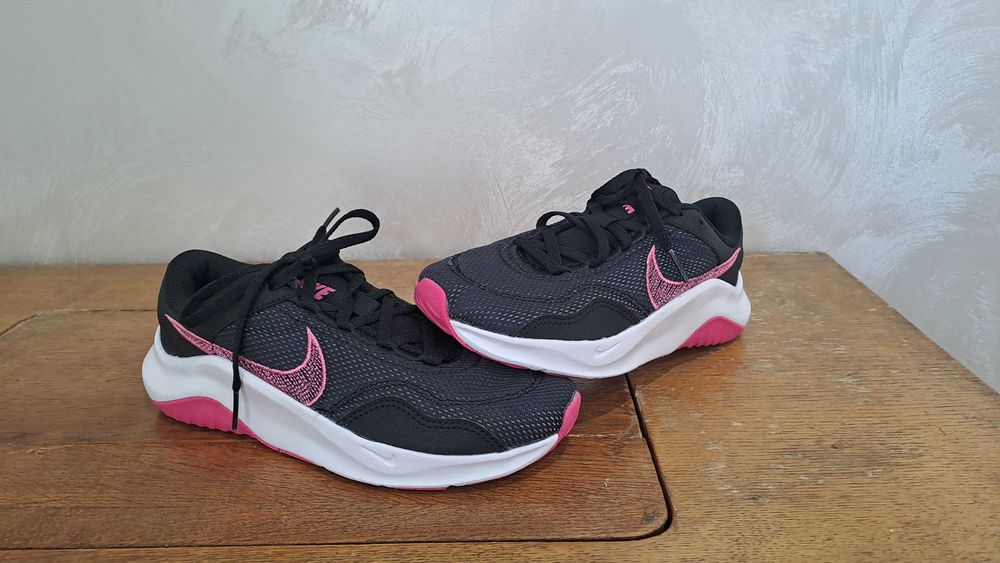 Дамски Маратонки NIKE/НАЙК