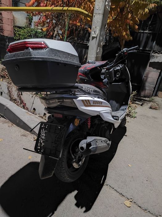 Мопеды/скутера 150см.