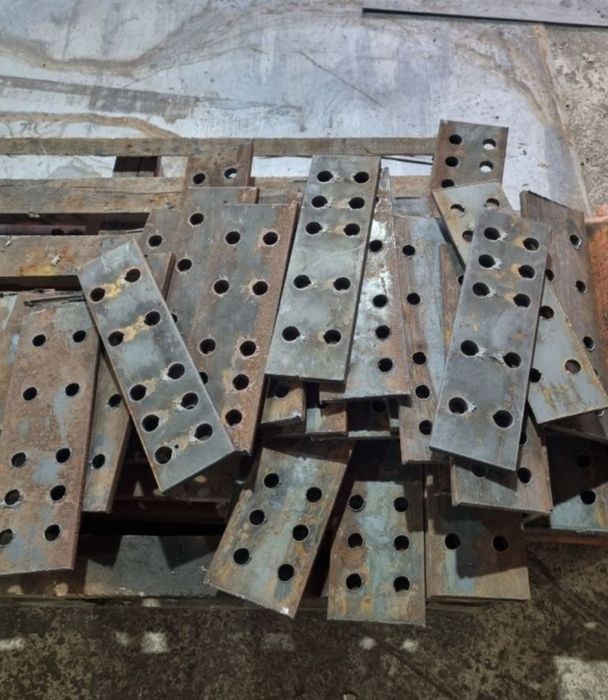 Porți Metalice,  Garduri,  Foișoare  , debitare tabla