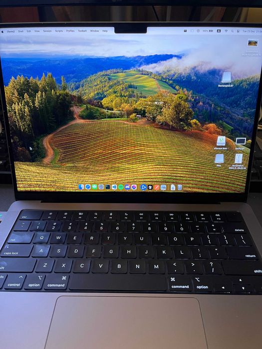 Apple Macbook Pro M2