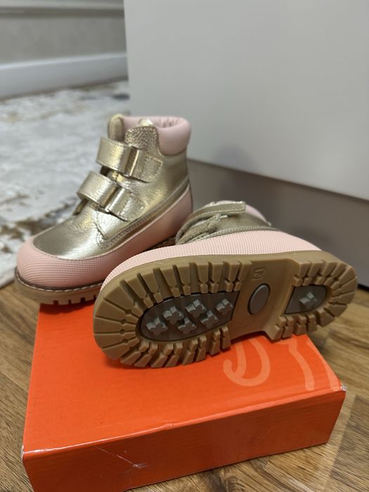 Осенняя обувь на девочку