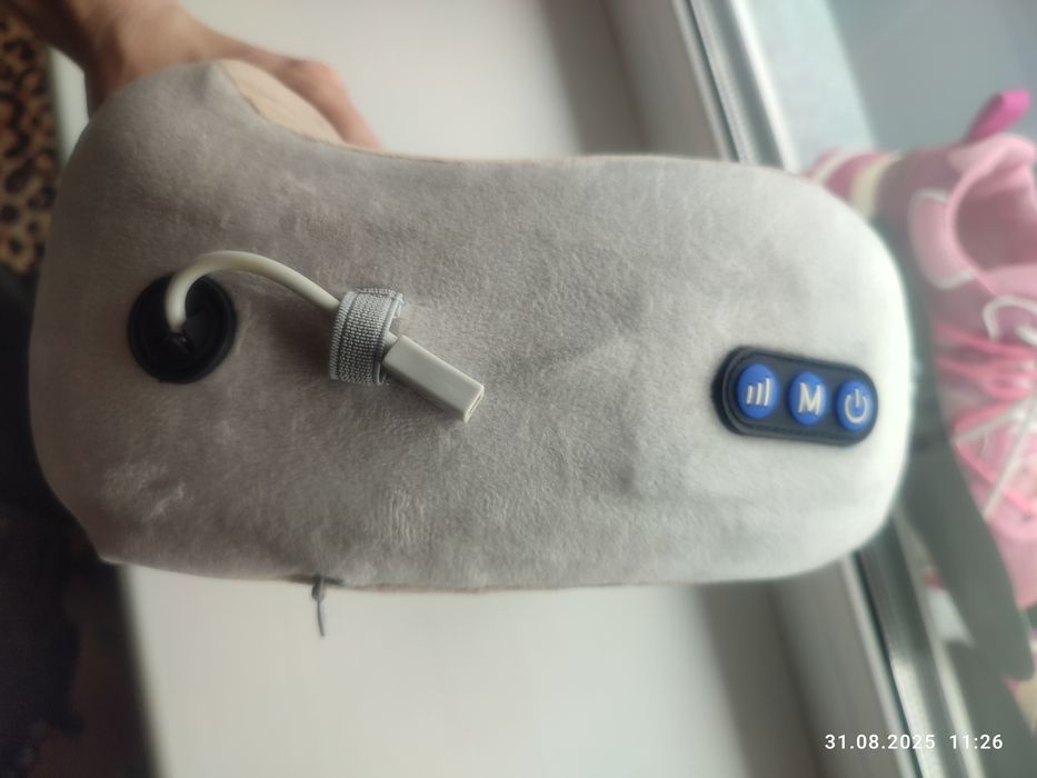 Массажная подушка для шеи