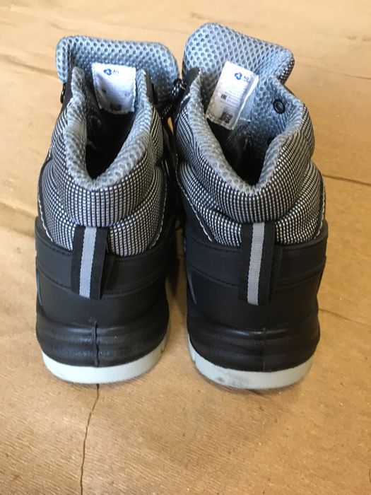 Продам  мужскую спецобувь