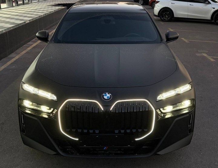Bmw 740i продается