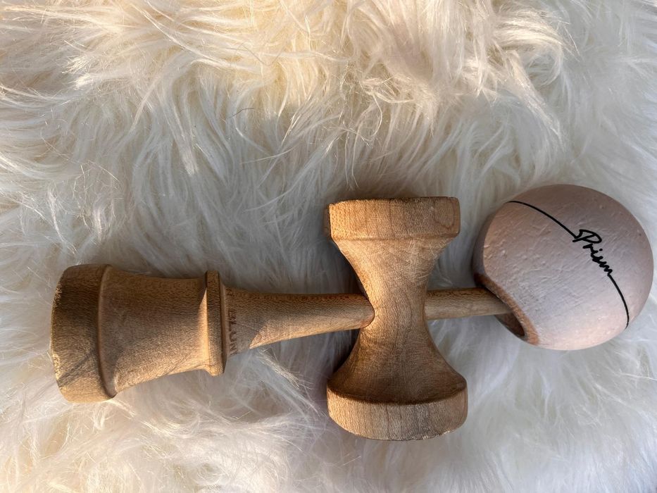 kendama originz ' Mama si copilul ' OLX.ro