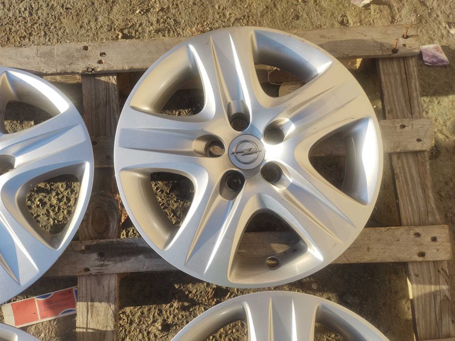 16 цола Тасове Opel Astra H Zafira B Meriva B Опел Астра 5х110