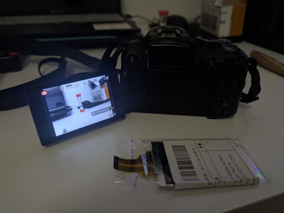 Panasonic Lumix DMC-FZ200 – Stare parțial functional, 24x zoom optic,