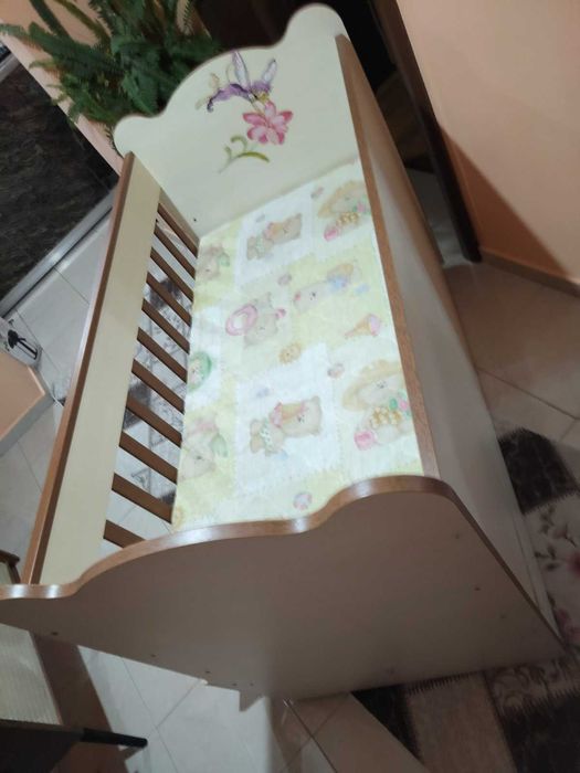 Продавам Детска кошара