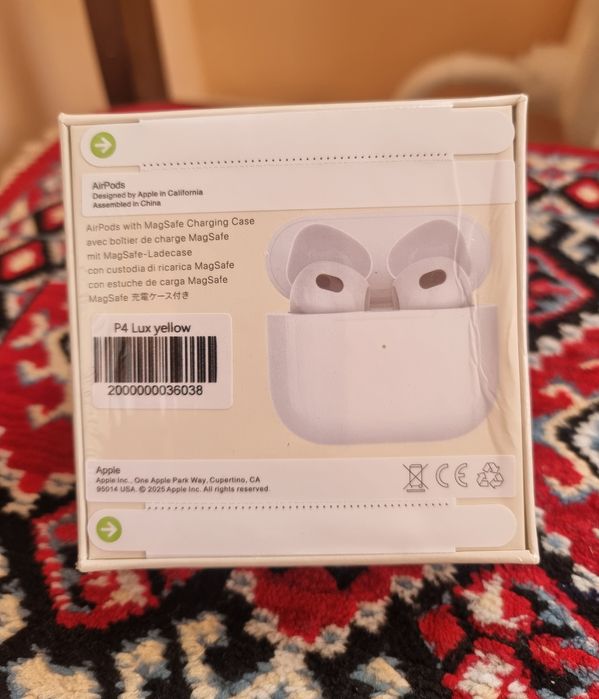 Наушники без проводные.