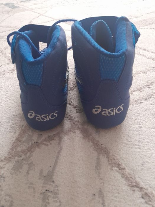 Продам борцовки для борьбы Asics