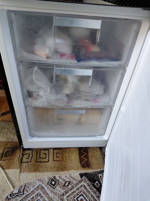 Продам холодильник