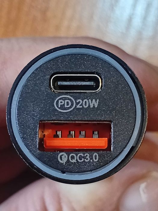 продам автомобильные зарядки