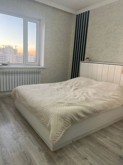 Продам кровать с шкафчиком