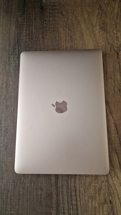 MacBook Air 13” 2020 Rose Gold, Retina, 8GB RAM, Intel i3