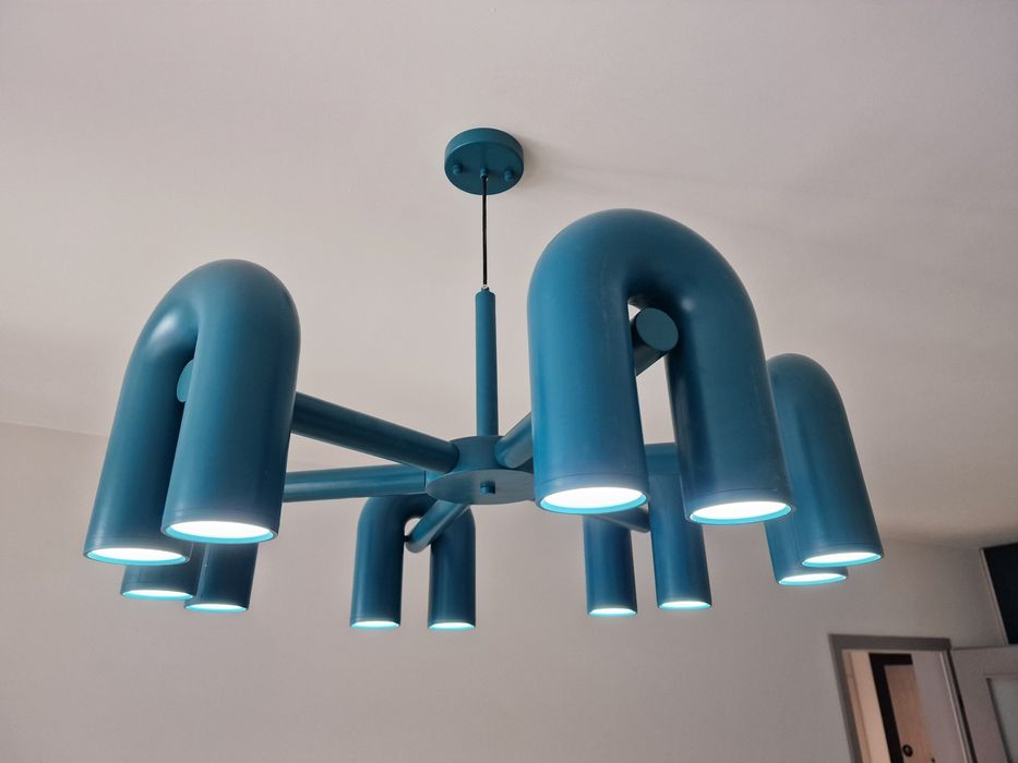 Дизайнерски полилей