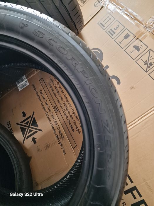285  45 21 Pirelli 113W Scorpion Zero Asimetricco Mo1