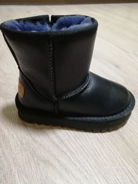 Уги детские, натуральный мех