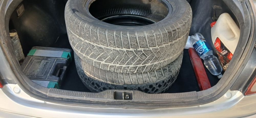 Продам покрышки DUNLOP R16