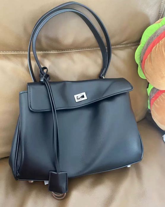 Сумка новая кожаная