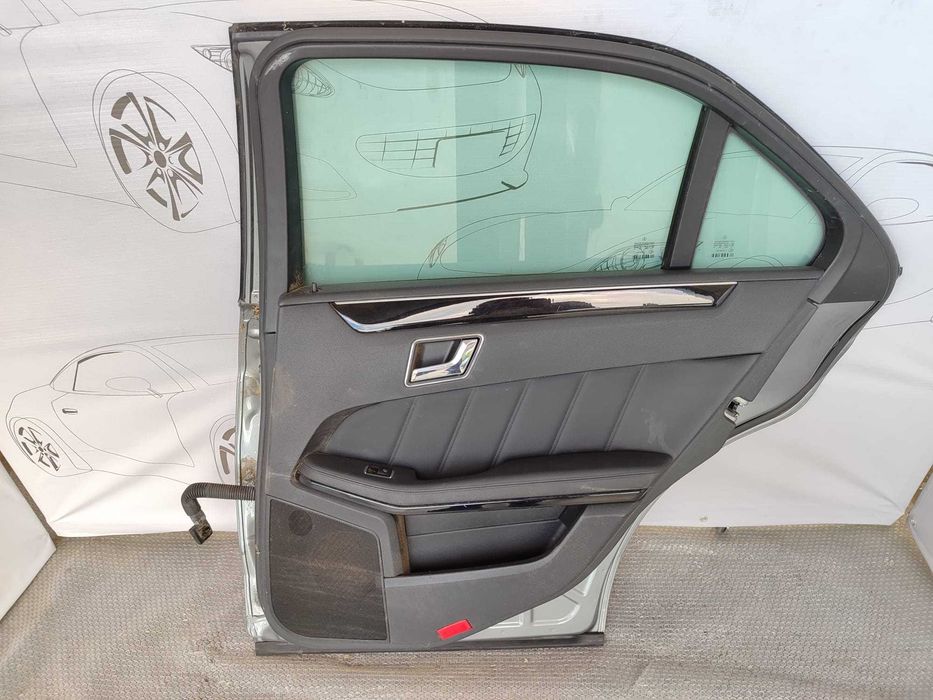 Usa Spate Dreapta Mercedes-Benz E-Class (W212) Sedan 2009–2013 / Cod OEM A212 73002 05 (11H)