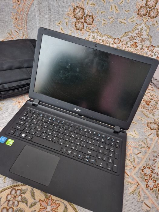 Продам ноутбук Acer 8гб озу ,ssd