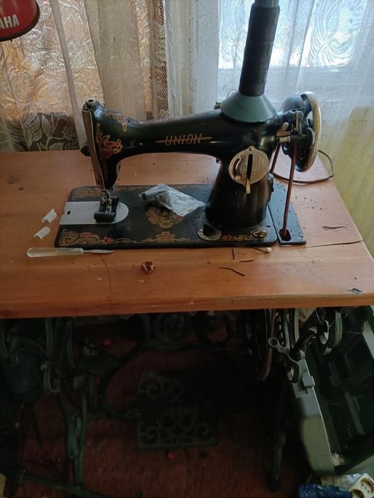 Mașină de cusut Union