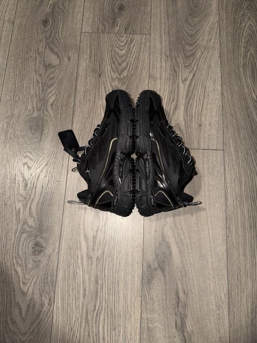 Off White Be Right Back