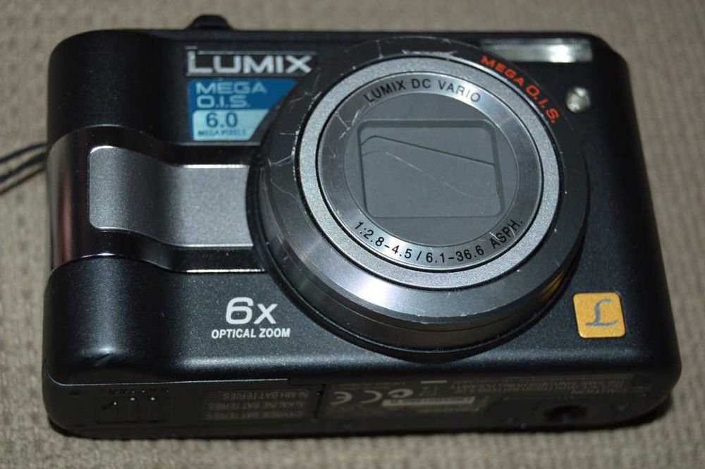 Aparat Foto Digital Panasonic Lumix DMC-LZ5 – 6.0 MP, Zoom Optic 6x, Stabilizare Mega O.I.S., Baterii AA