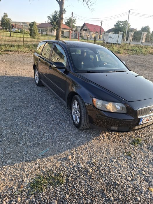 Vand  volvo v50 an 2007 motor 1.6 diesel perfect functional acte la zi fiscal