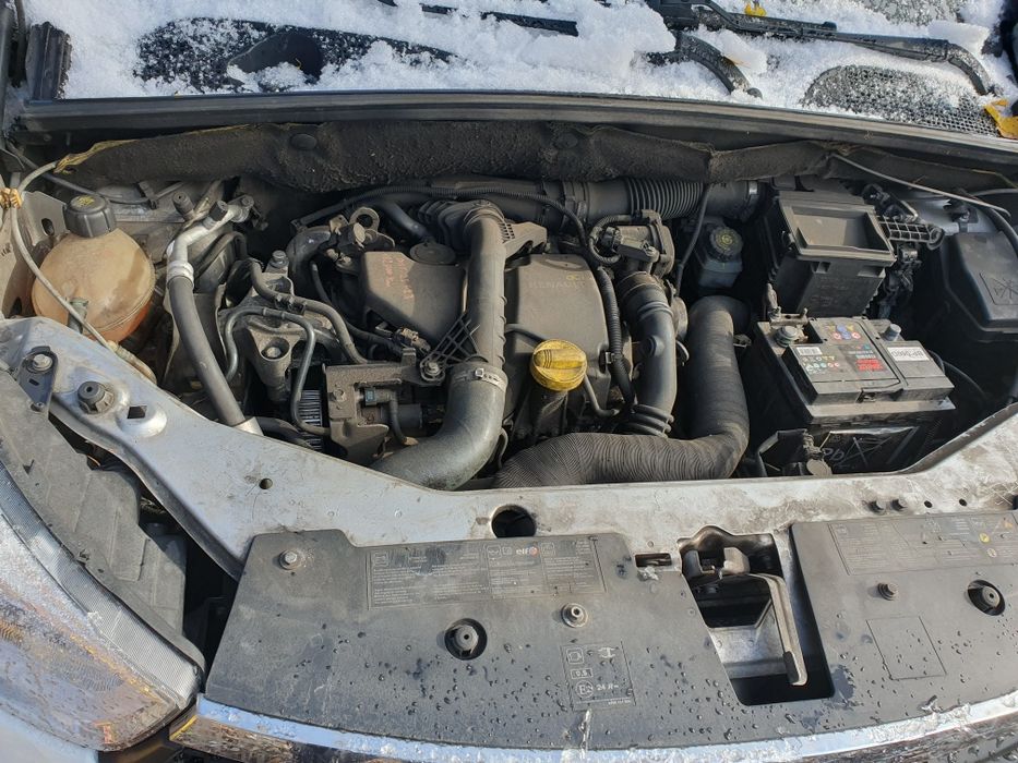 Продавам на части Дачия Лоджи 1.5д