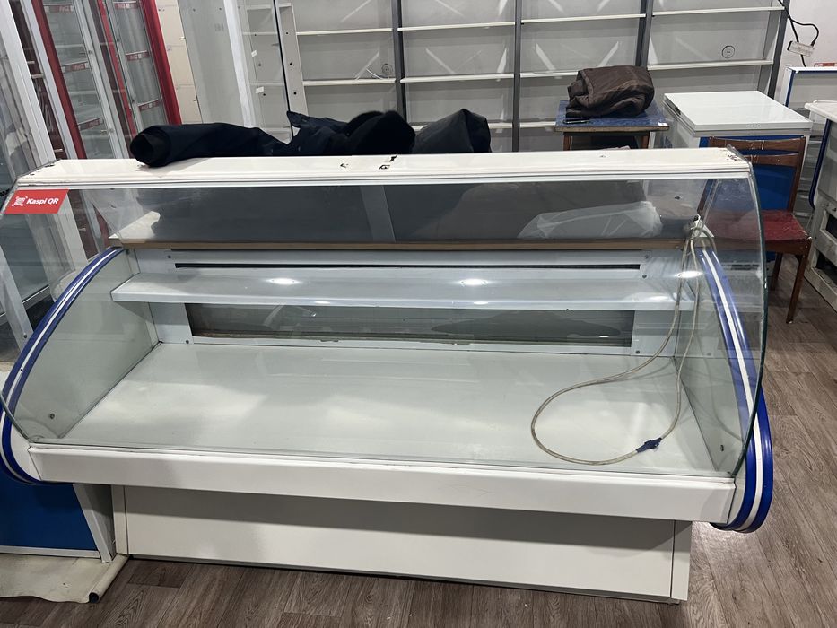 витринный холодильник