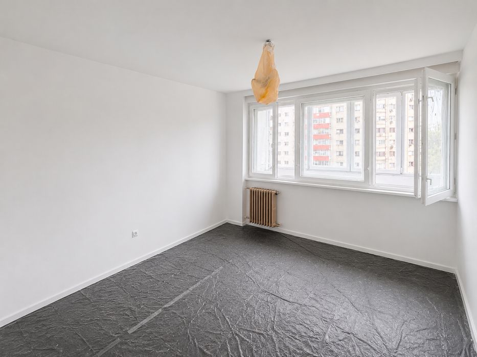 Apartament De Vanzare Complet Renovat