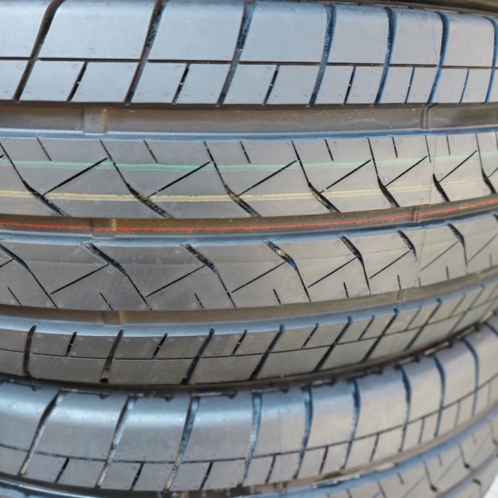 225/65/16" С Bridgestone нови 150лева