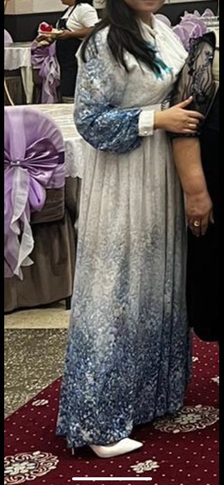 Платье один раз одевала состояние идеальный