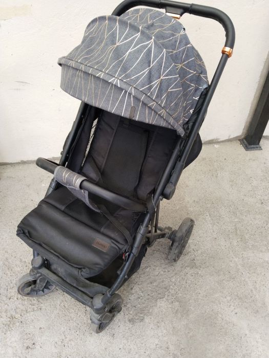 Продам коляску детскую. Состояние отличное ничего не сломано.