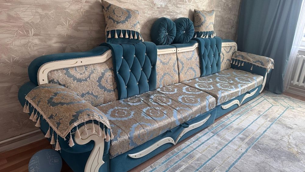 Продается диван.