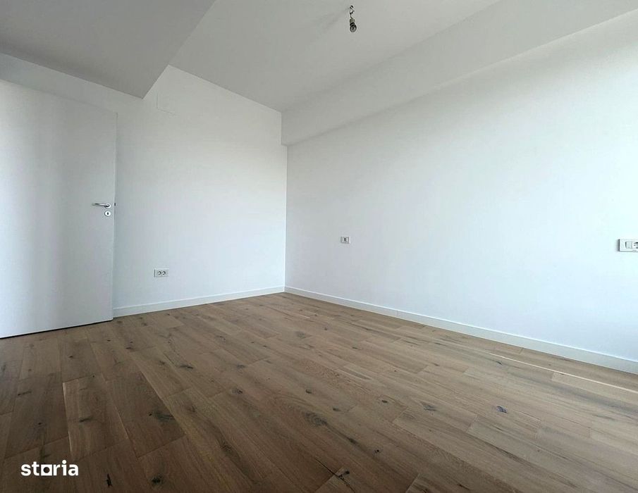 Studio Dublu Oferit Spre Vanzare/Pipera/Loc De Parcare Suprateran