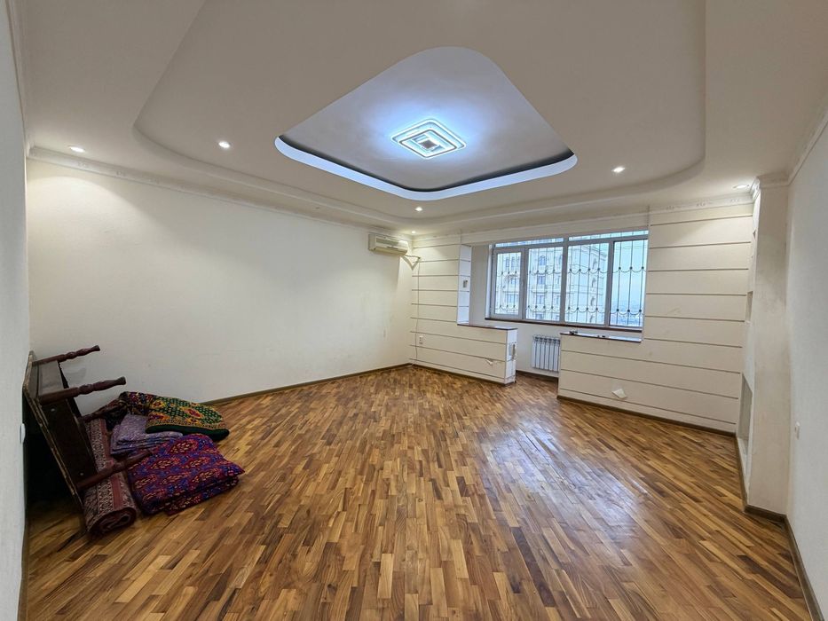 Юнусабад Бодомзор 3/7/9 (72²) продаётся квартира