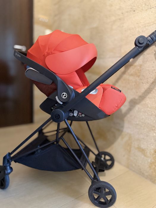 Cybex Mios лятна количка + кошче за кола