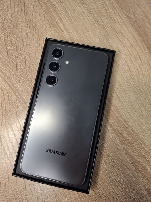 Samsung Galaxy s24 + 256