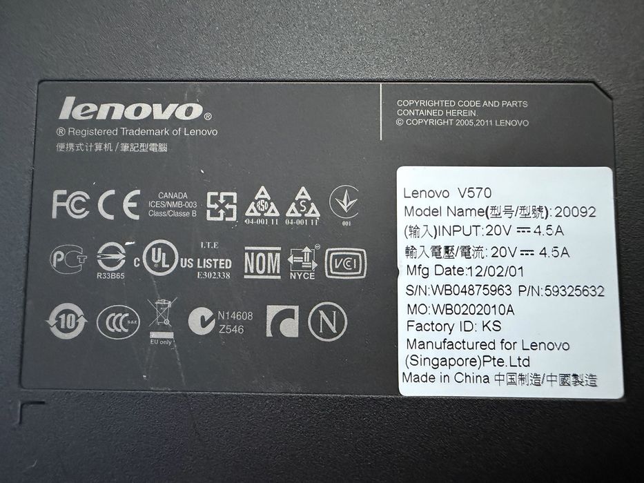 Lenovo V570 15.6” / Intel Core i5 / GT 540M / 2 plăci video