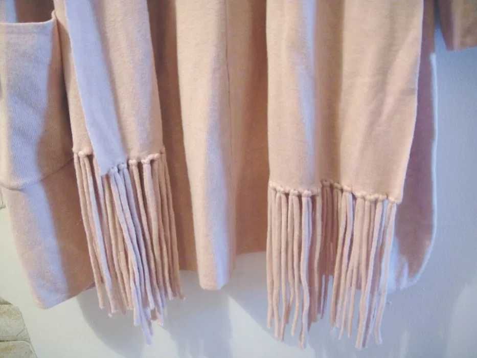 Cardigan dama,marimea 38/40,stare f buna(defect)