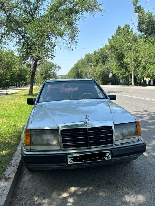 Mercedes-Benz E230, 1992г